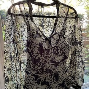 SOLD - Feminine black and white float blouse with liner